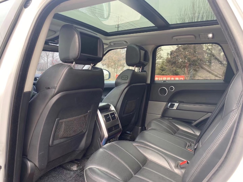 济南16年路虎揽胜运动7