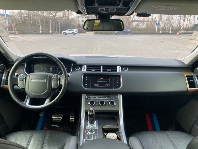 济南16年路虎揽胜运动8