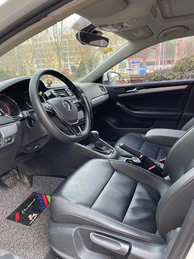 济南18年大众速腾6