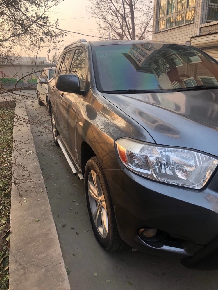 济南10年丰田汉兰达6