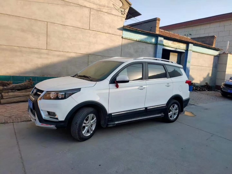 潍坊19年北汽幻速S32