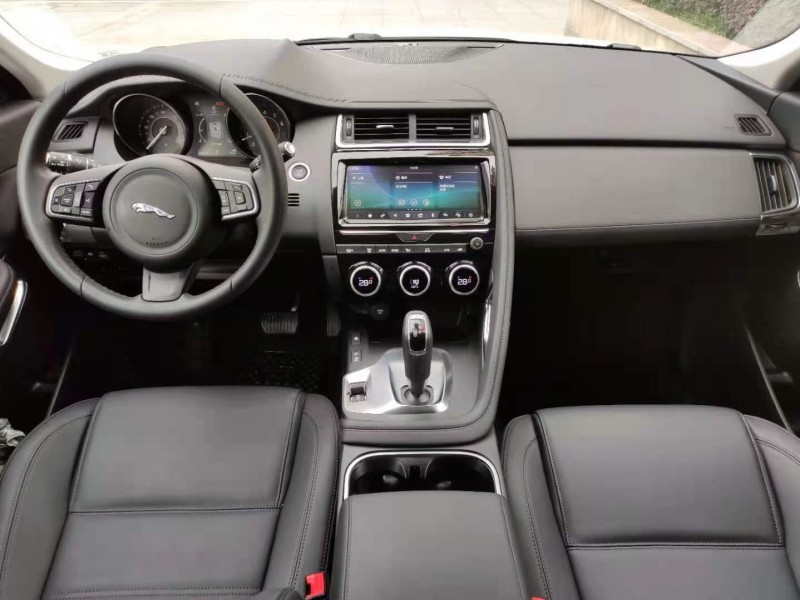 北京20年捷豹E-PACE8