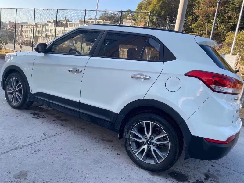 嘉興18年昌河Q75