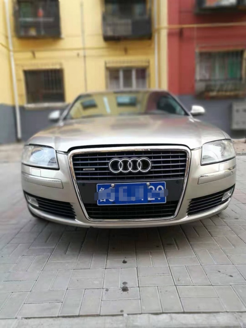 太原10年奧迪A8L1