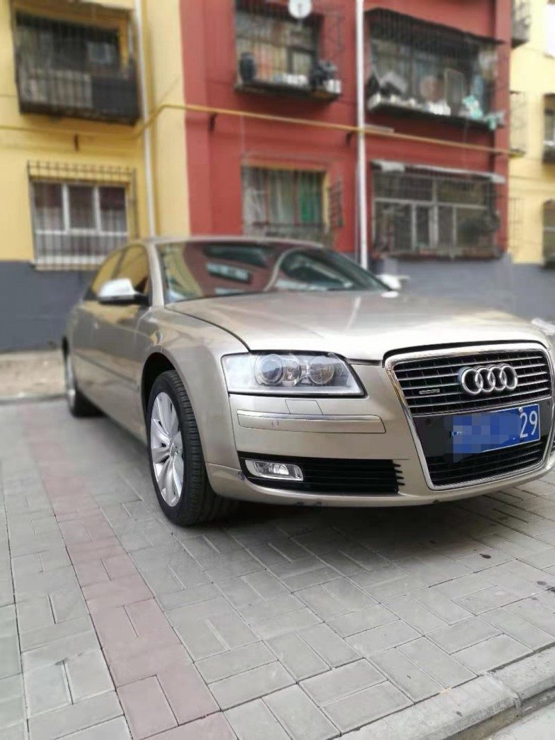 太原10年奧迪A8L2