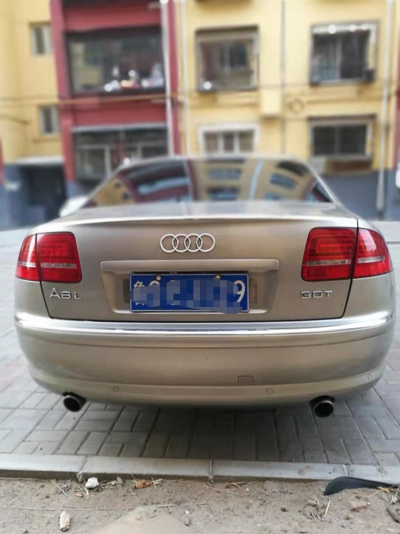 太原10年奧迪A8L6