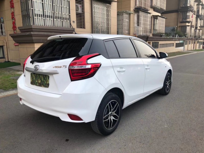 德阳17年丰田威驰7