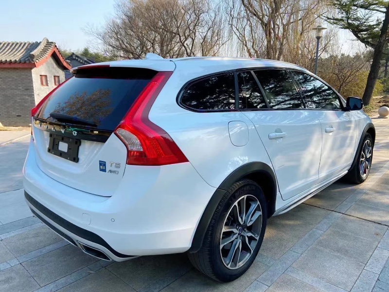 潍坊17年沃尔沃V605