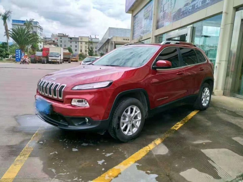 六盤水17年Jeep自由光4