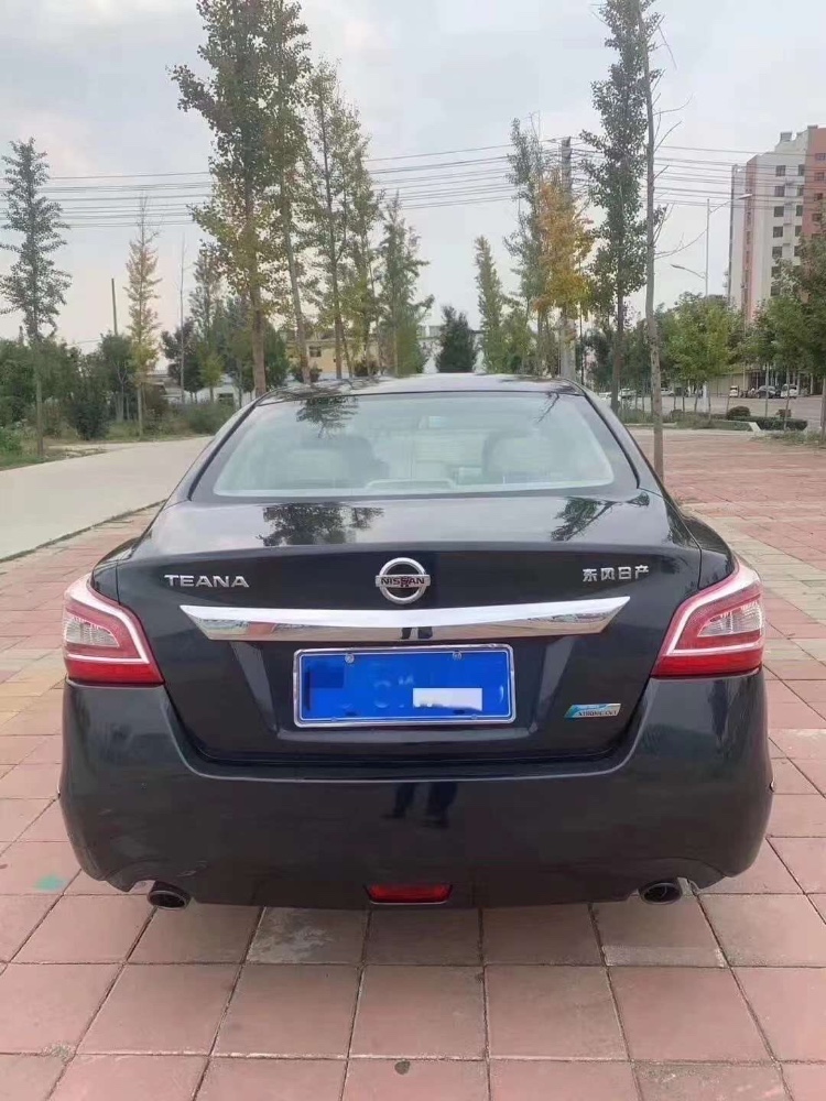 济宁13年日产天籁9