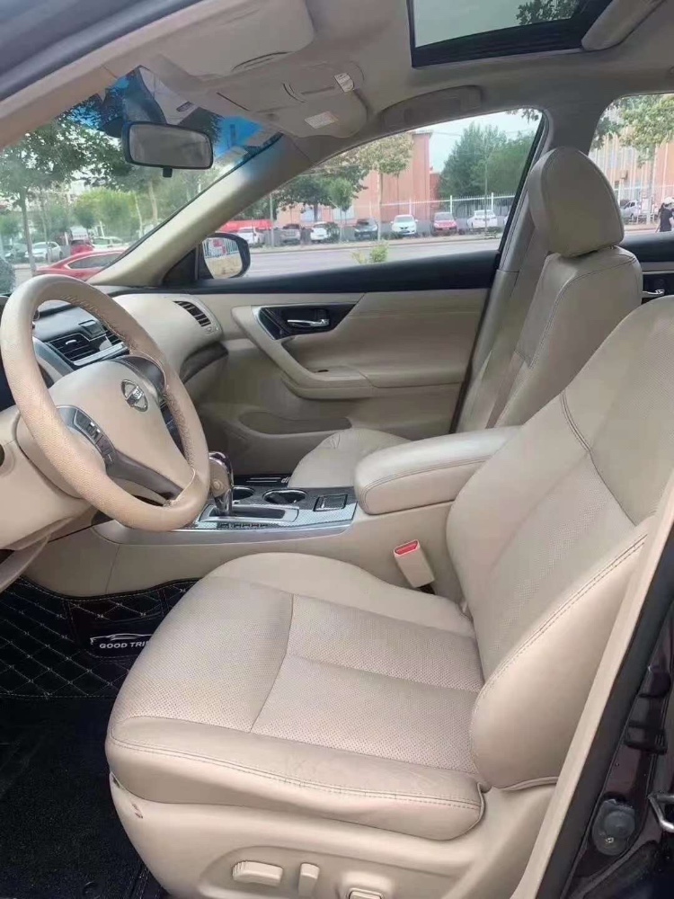 济宁13年日产天籁7