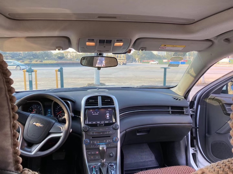 武汉15年雪佛兰迈锐宝1