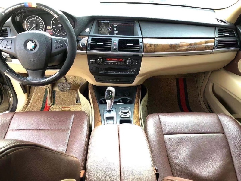 青岛12年宝马X56