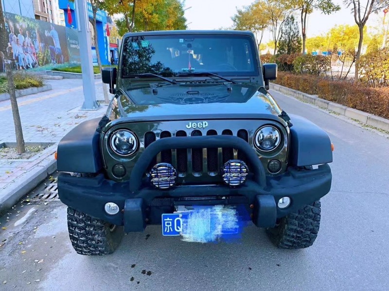 朔州15年Jeep牧馬人8