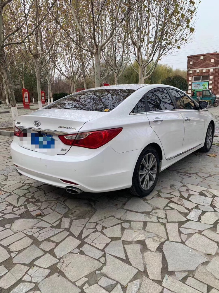 济南16年现代索纳塔八7