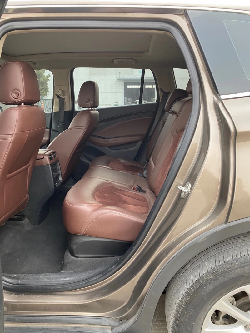 宿迁16年别克昂科威5