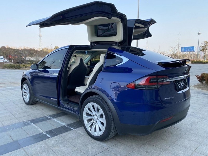 鹽城18年特斯拉MODEL X6