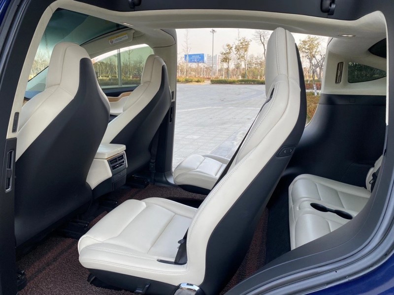 鹽城18年特斯拉MODEL X1