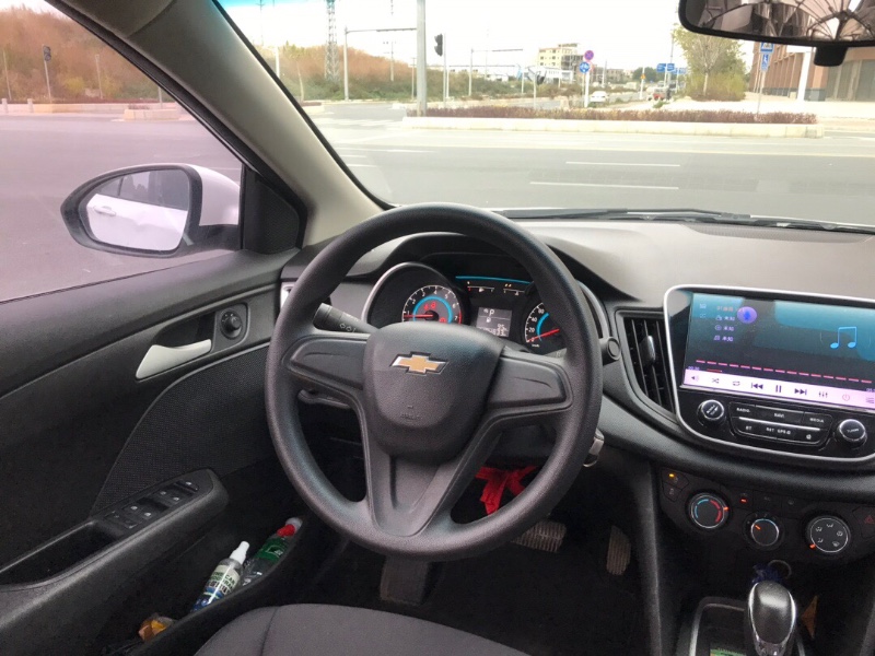 广州17年雪佛兰科沃兹1