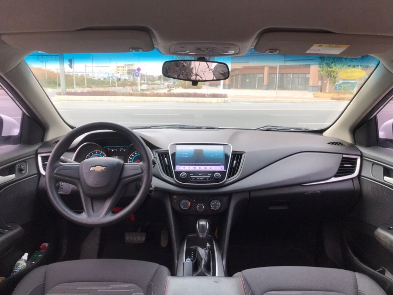 广州17年雪佛兰科沃兹2