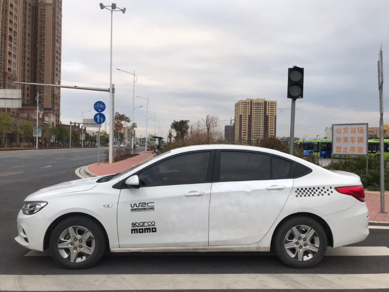 广州17年雪佛兰科沃兹8