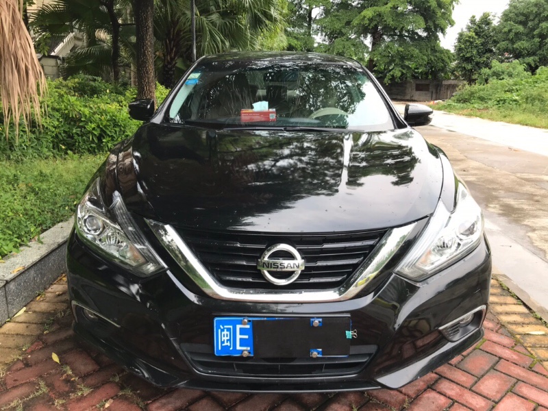 广州18年日产天籁9