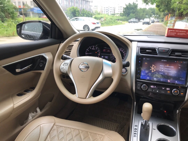 广州18年日产天籁1