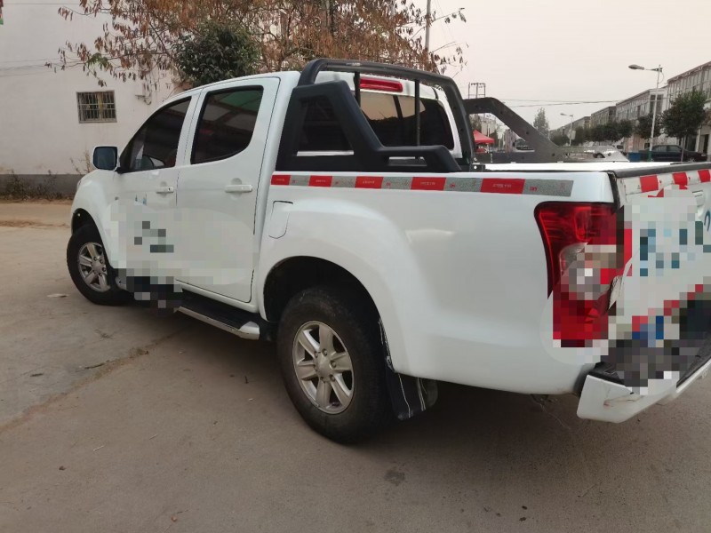 北京18年五十铃皮卡8