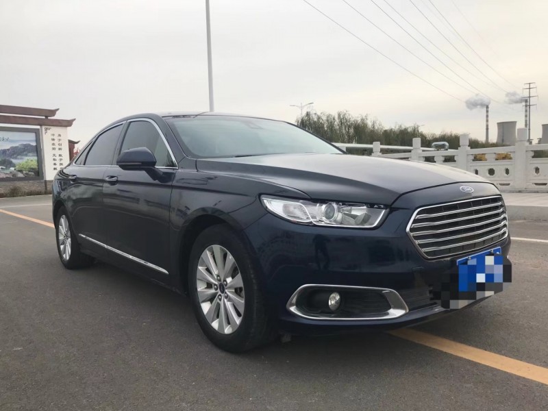 潍坊17年福特金牛座3