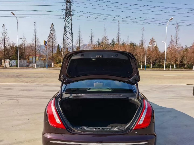 济南12年捷豹XJ9