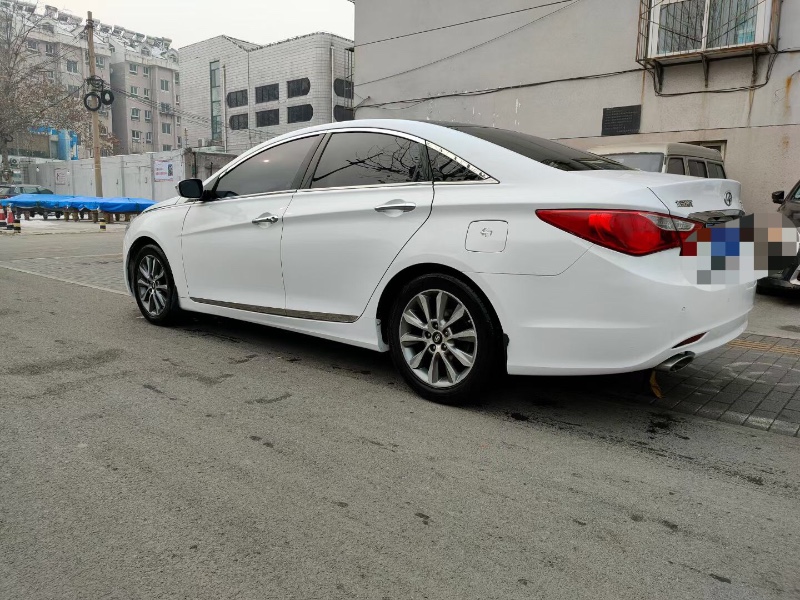 青岛13年现代索纳塔八4