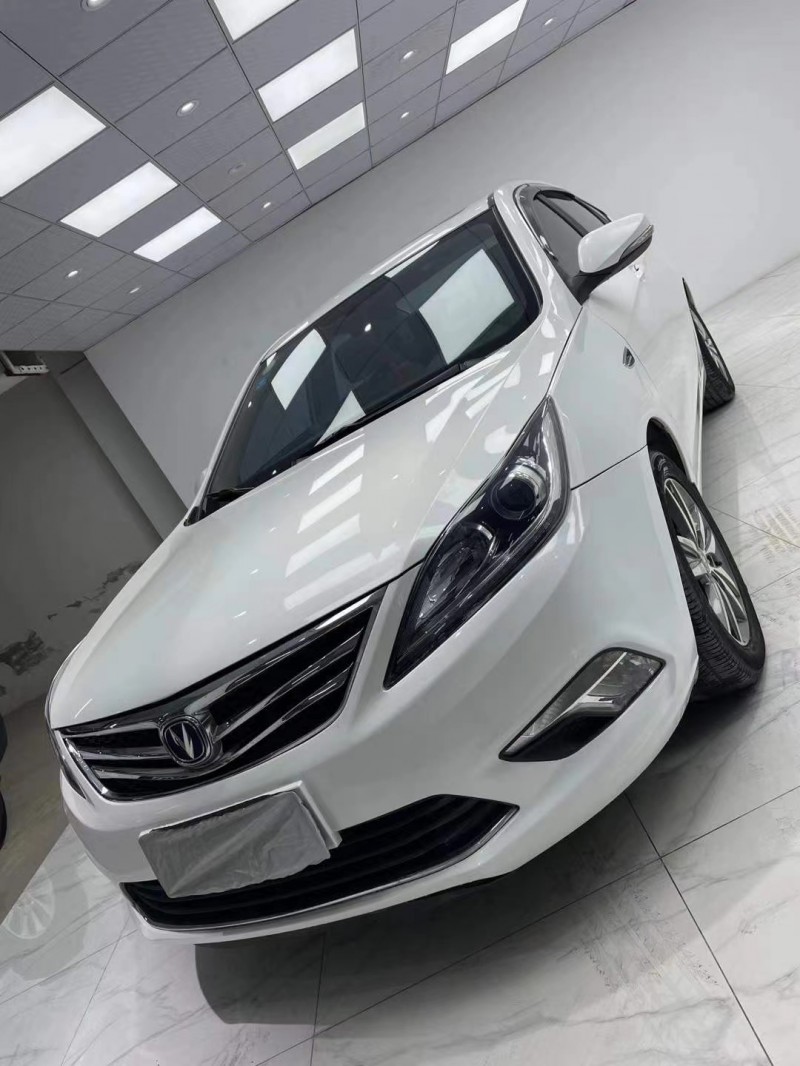 成都17年长安汽车逸动2