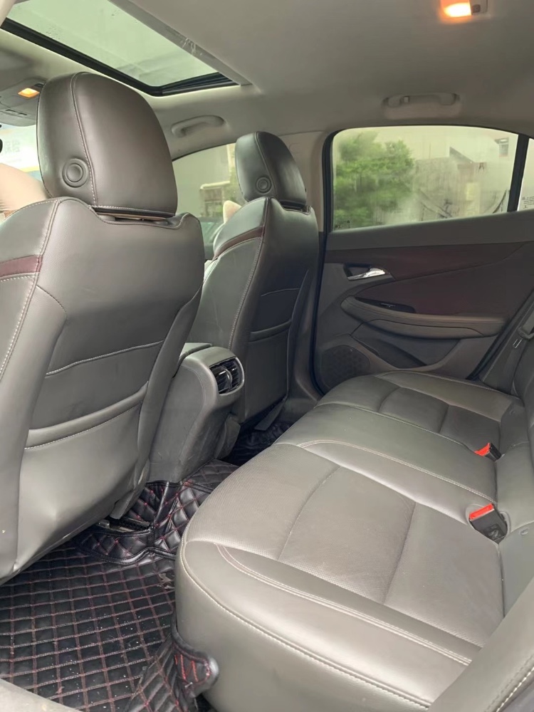 中山18年雪佛兰迈锐宝5