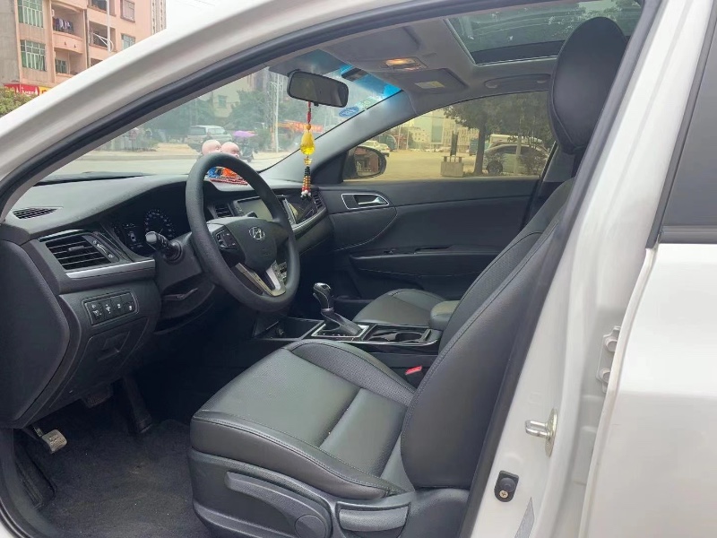 东莞19年现代名图4