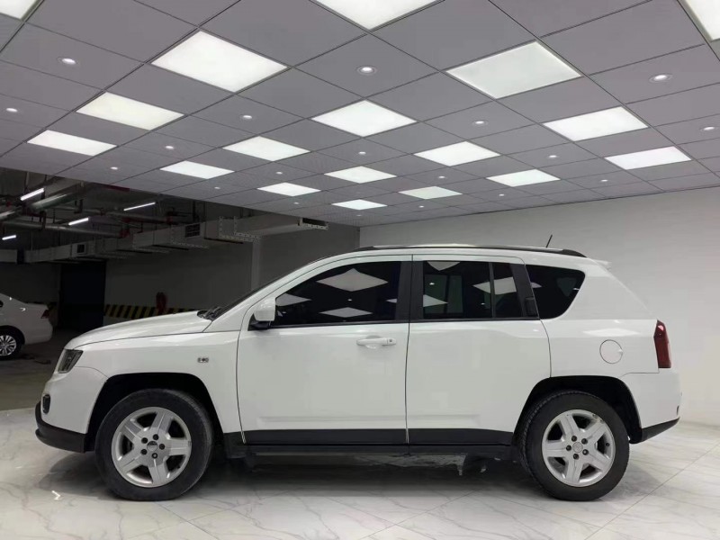 成都13年Jeep指南者3
