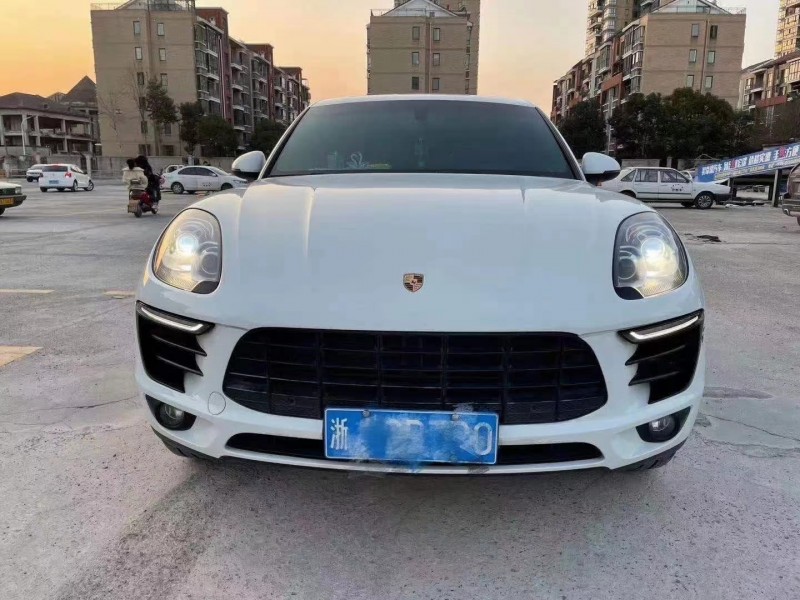 舟山15年保時捷Macan1