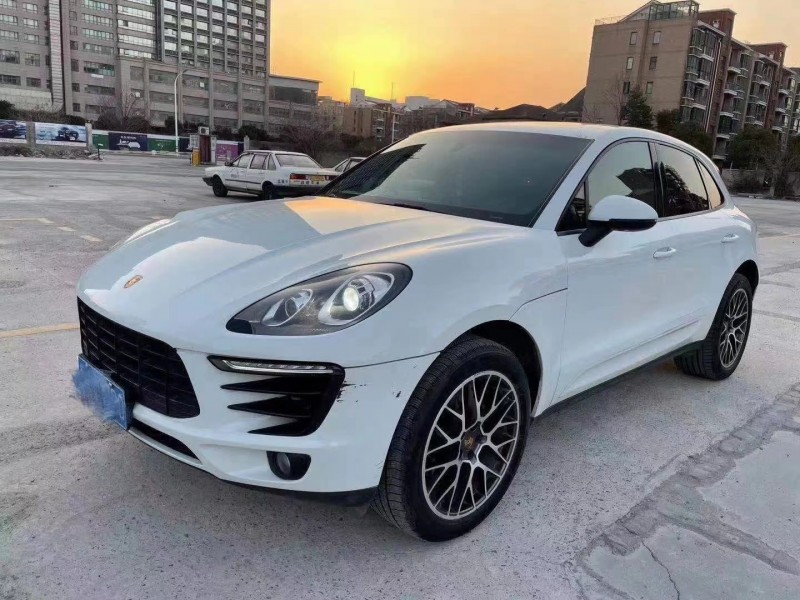 舟山15年保時捷Macan2