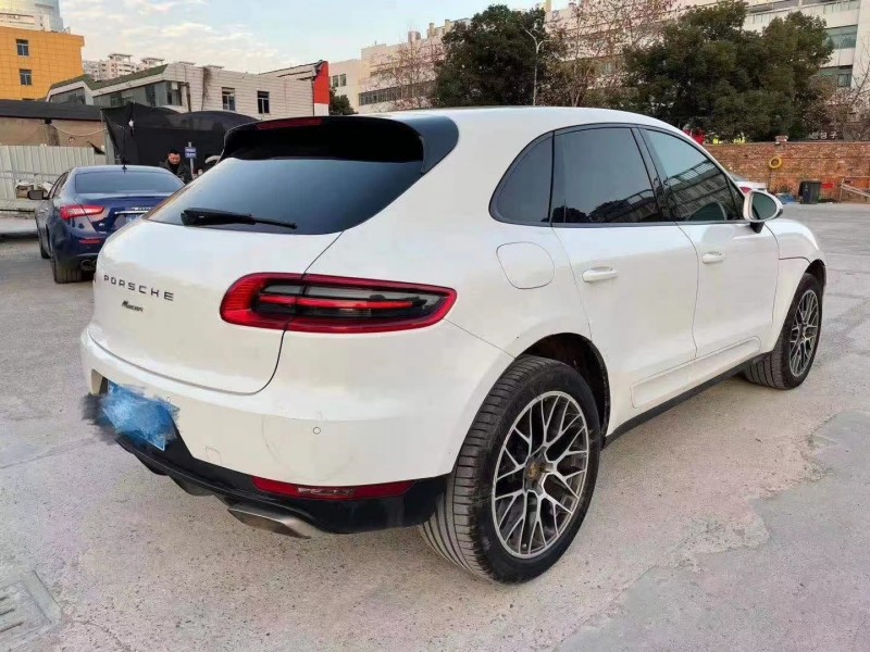 舟山15年保時捷Macan7