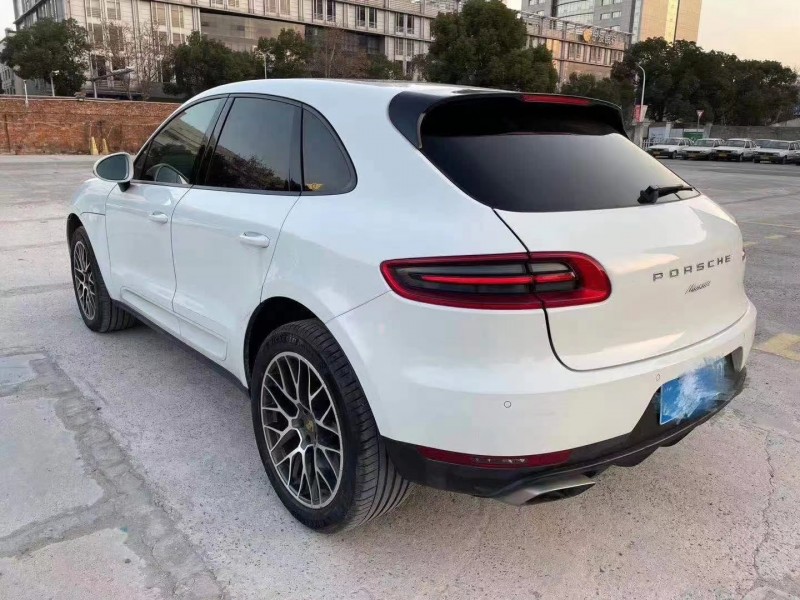舟山15年保時捷Macan8