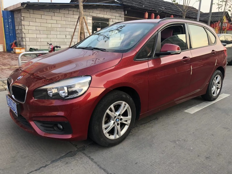 中山15年宝马2系旅行车3