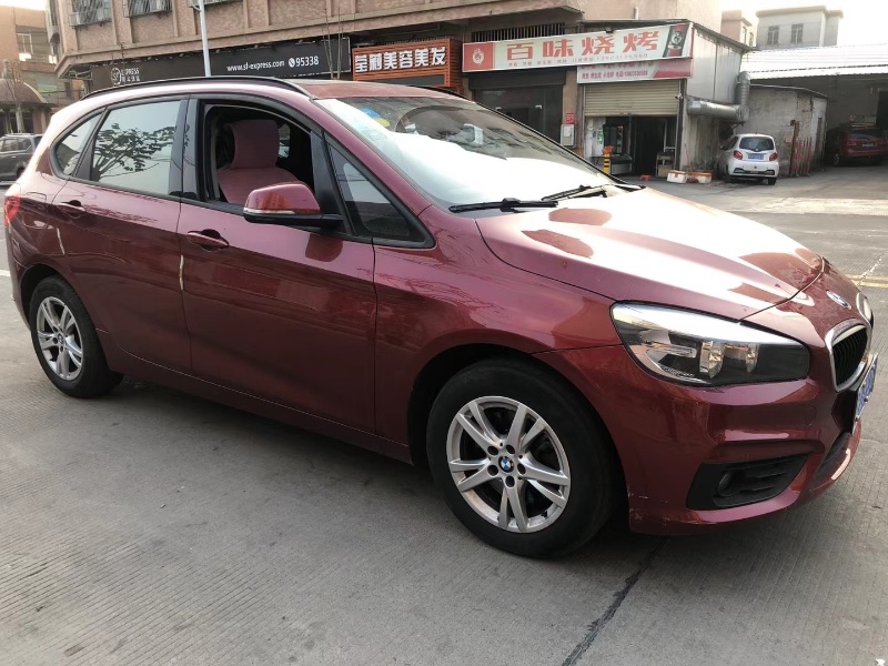 中山15年宝马2系旅行车2