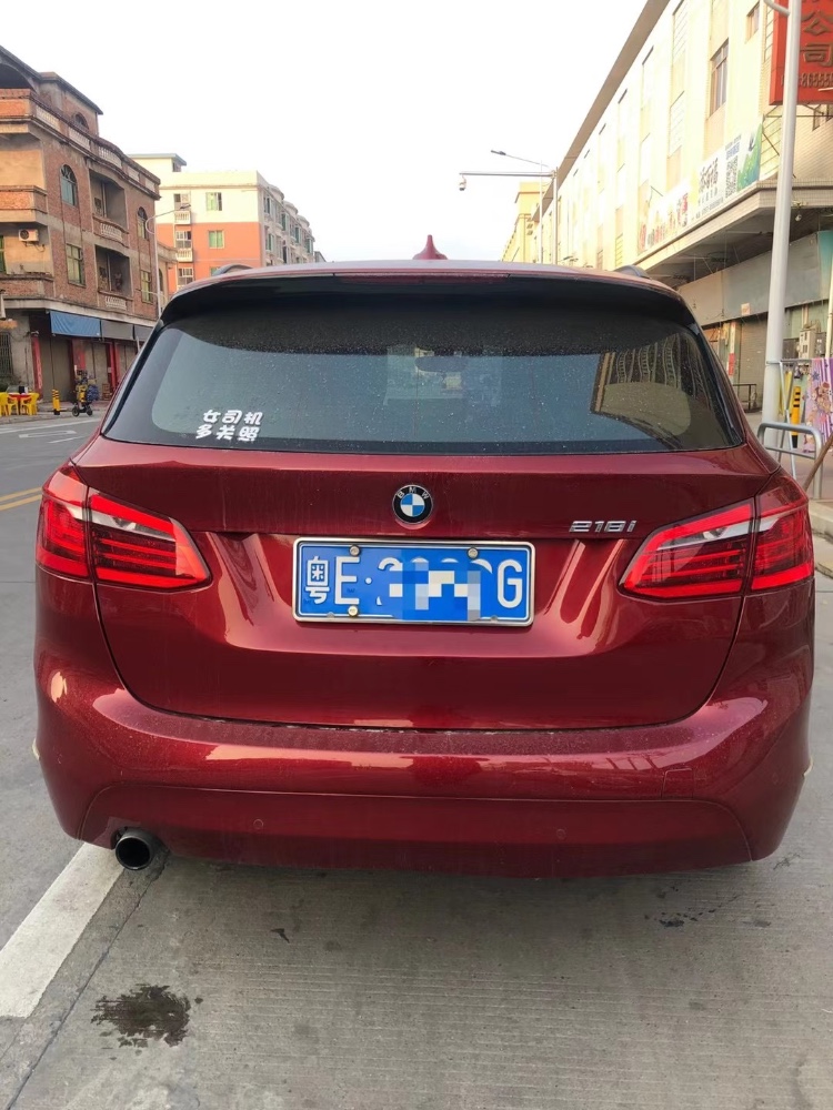 中山15年宝马2系旅行车4