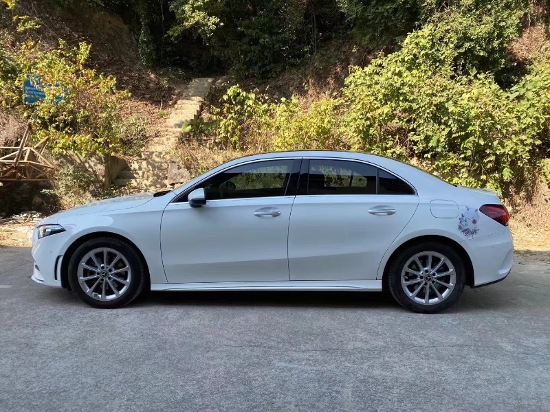 中山19年奔驰A3