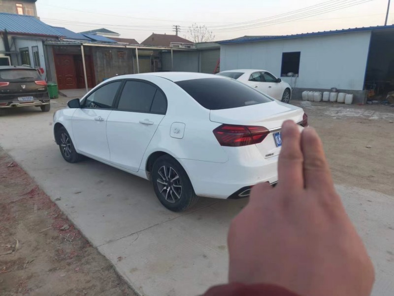 郑州19年吉利帝豪6