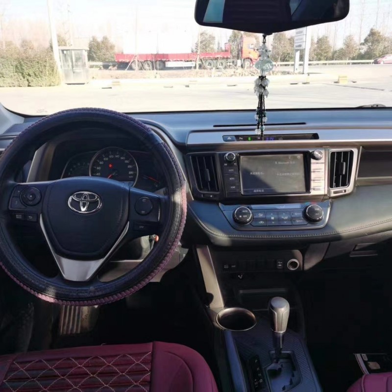 徐州16年丰田RAV48