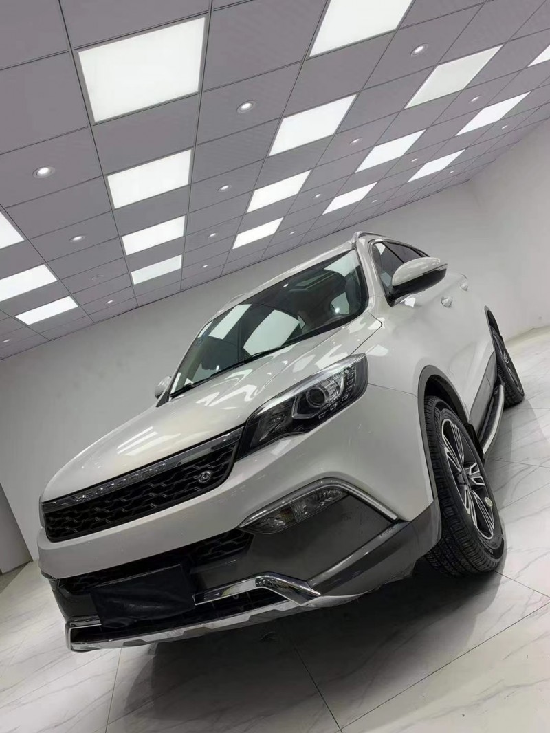 成都18年獵豹汽車CS103