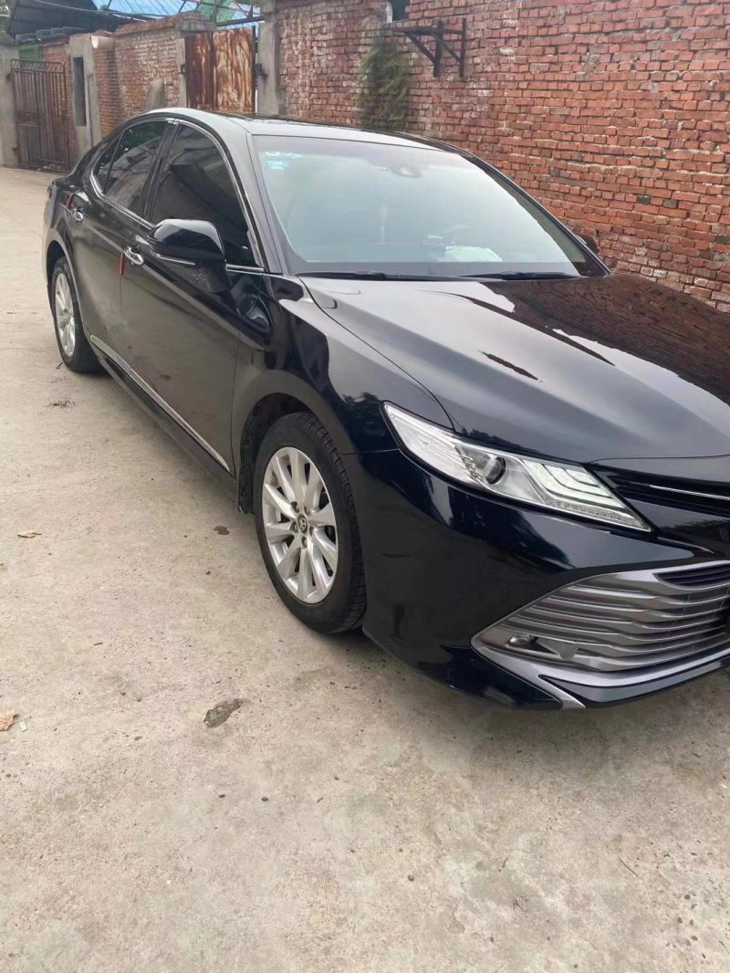 北京19年丰田凯美瑞6