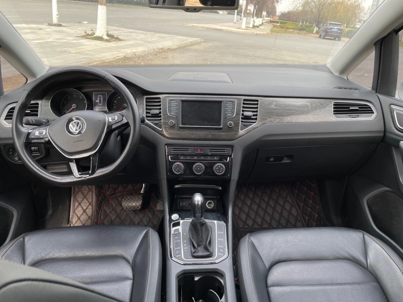 北京17年大众高尔夫·嘉旅4