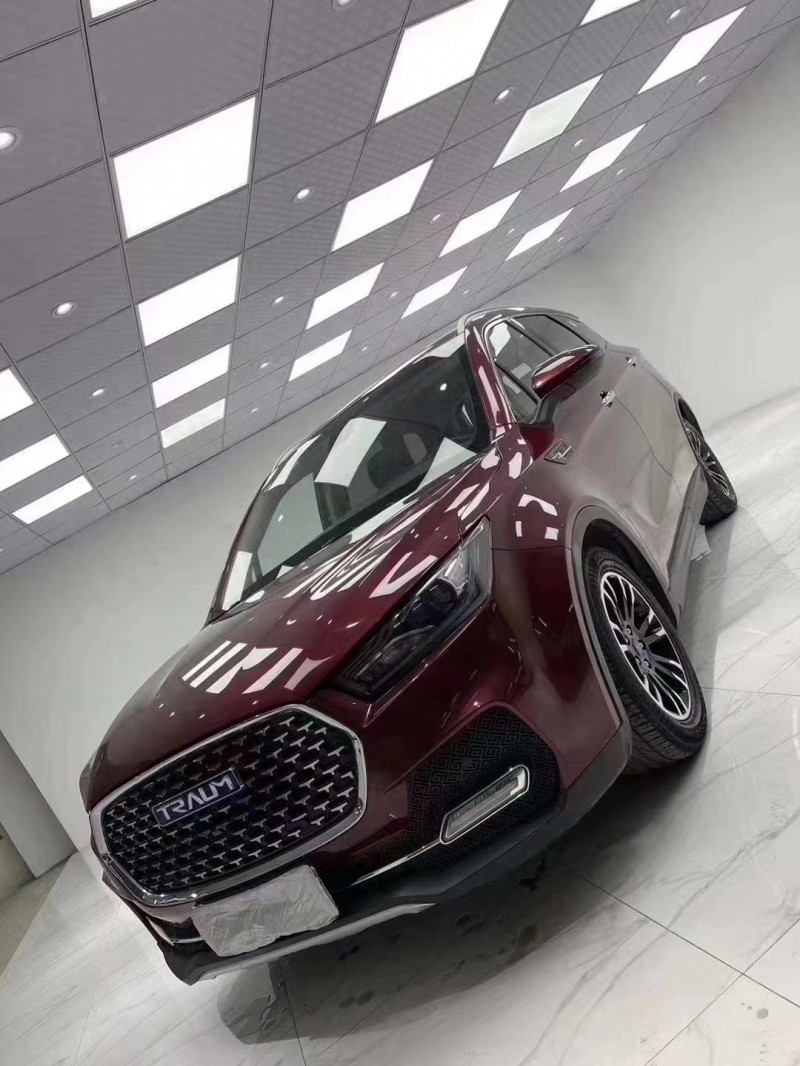 成都18年君马汽车S702