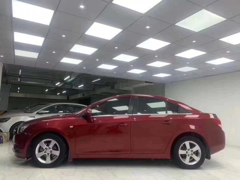 成都14年雪佛兰科鲁兹3